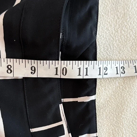 EUC Joseph Ribkoff abstract black and white pull on pants size 8 - Picture 7 of 7